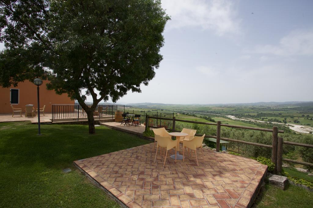 Bio Agriturismo Il Torrione Сатурния Экстерьер фото